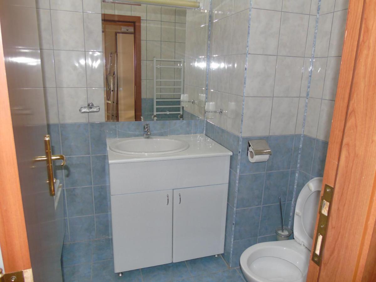 Хотел Флора private studio All seasons Apartment Боровец Екстериор снимка